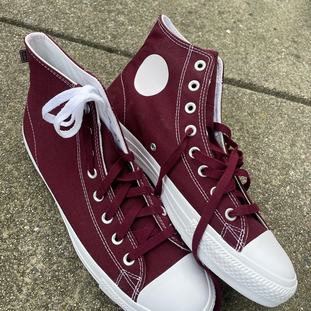 Converse CONS CTAS Pro Hi Burgundy High-Top Sneakers